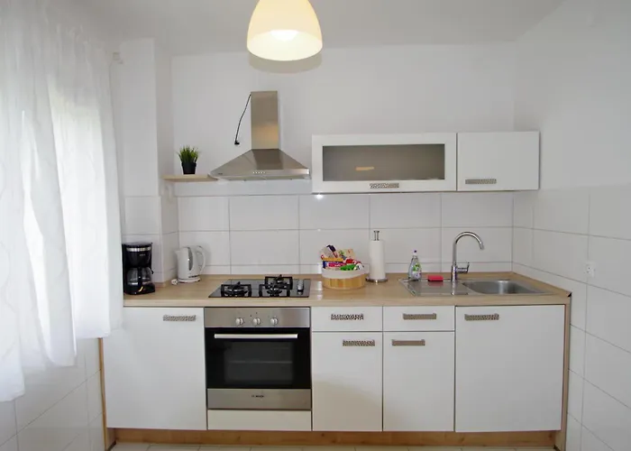 Apartment Nikolina *